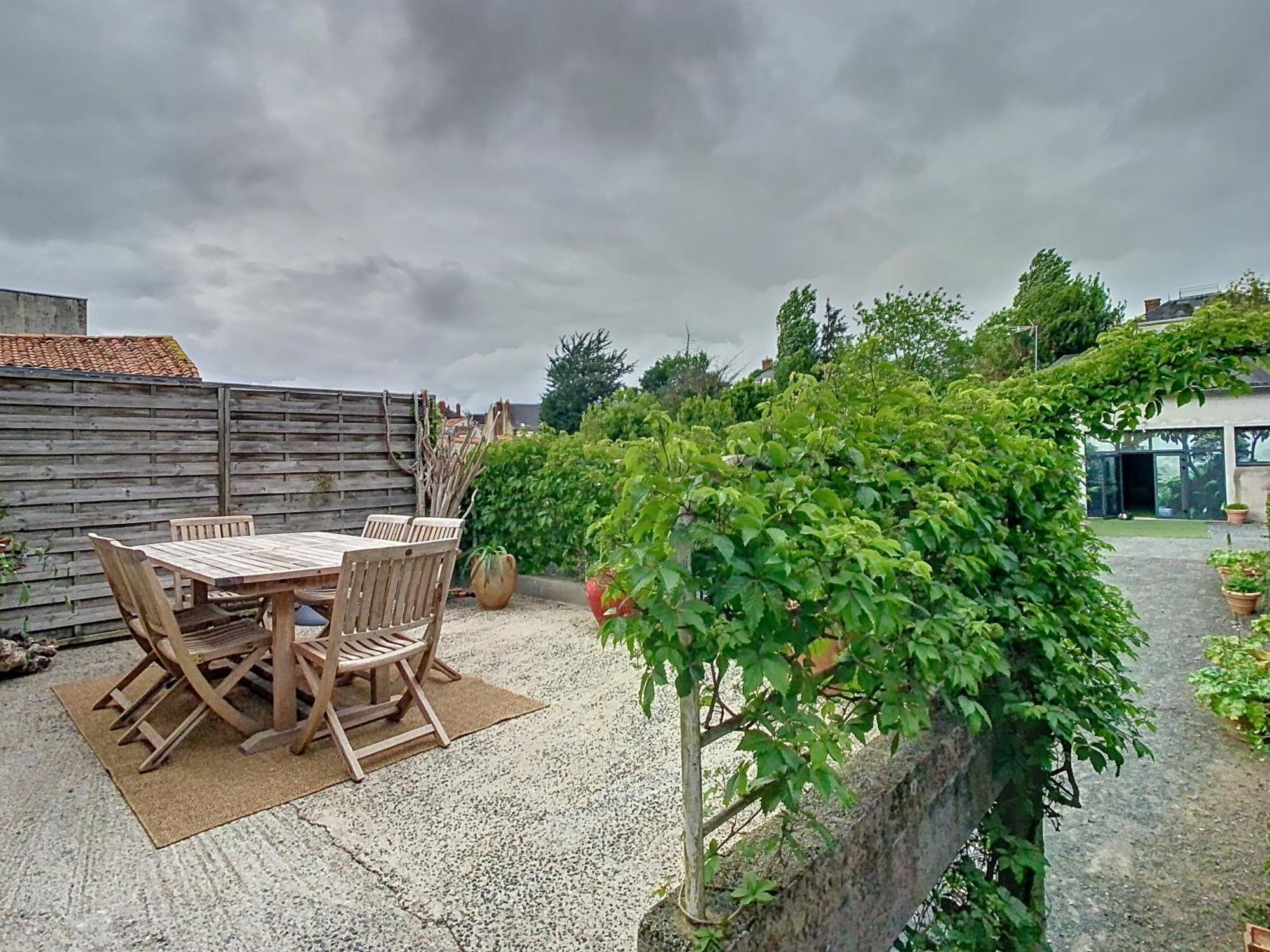 La Terrasse - Charmante Maison Cholet Exterior foto